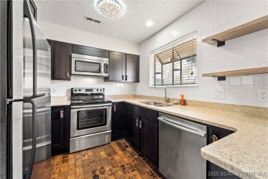 Welcome to this spacious yet cozy, 3 Bedroom, 2 Bath, end unit on Seasons Ridge At Four Seasons in Missouri - for sale on GolfHomes.com, golf home, golf lot