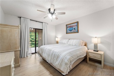 Welcome to this spacious yet cozy, 3 Bedroom, 2 Bath, end unit on Seasons Ridge At Four Seasons in Missouri - for sale on GolfHomes.com, golf home, golf lot