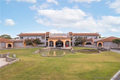 Welcome to this spacious yet cozy, 3 Bedroom, 2 Bath, end unit on Seasons Ridge At Four Seasons in Missouri - for sale on GolfHomes.com, golf home, golf lot