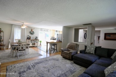 Sellers Relocating and offering Major Price Improvement on on Seven Lakes Country Club in North Carolina - for sale on GolfHomes.com, golf home, golf lot