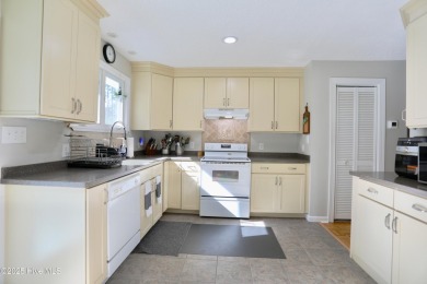 Sellers Relocating and offering Major Price Improvement on on Seven Lakes Country Club in North Carolina - for sale on GolfHomes.com, golf home, golf lot