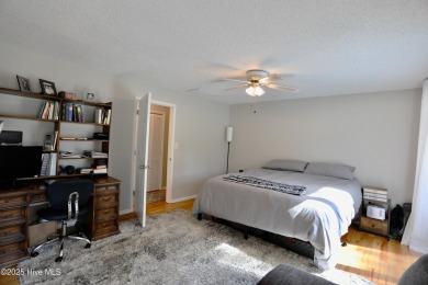 Sellers Relocating and offering Major Price Improvement on on Seven Lakes Country Club in North Carolina - for sale on GolfHomes.com, golf home, golf lot