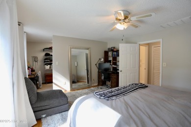 Sellers Relocating and offering Major Price Improvement on on Seven Lakes Country Club in North Carolina - for sale on GolfHomes.com, golf home, golf lot