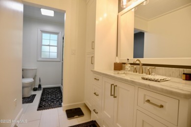 Sellers Relocating and offering Major Price Improvement on on Seven Lakes Country Club in North Carolina - for sale on GolfHomes.com, golf home, golf lot