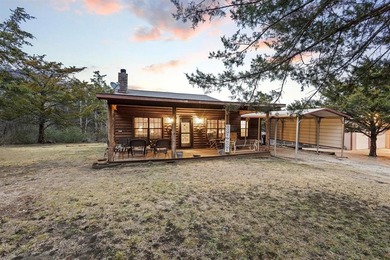 RUSTIC CABIN ON LAKE TEXOMA! HUGE SHOP BUILDING! WALK TO THE on Tanglewood Resort in Texas - for sale on GolfHomes.com, golf home, golf lot