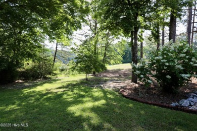 Sellers Relocating and offering Major Price Improvement on on Seven Lakes Country Club in North Carolina - for sale on GolfHomes.com, golf home, golf lot