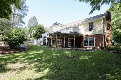 Sellers Relocating and offering Major Price Improvement on on Seven Lakes Country Club in North Carolina - for sale on GolfHomes.com, golf home, golf lot