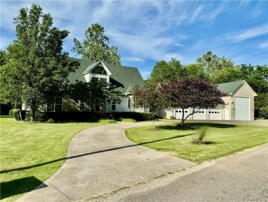 This beautiful home is waiting for you, set on .82 acres backs on Holiday Island Golf Course in Arkansas - for sale on GolfHomes.com, golf home, golf lot