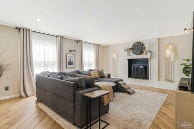 OPEN HOUSE SUNDAY MARCH 1ST 2PM-4PM - POOL HOME ~ SCENIC HILL on Scenic Hills Country Club in Florida - for sale on GolfHomes.com, golf home, golf lot