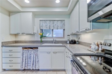 Lower end unit condo located in popular neighborhood facing a on Leisure Village Par 3 Golf Course in California - for sale on GolfHomes.com, golf home, golf lot