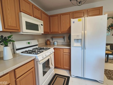Welcome to our Waterford site condo listing. Enjoy the comfort on White Lake Oaks Golf Course in Michigan - for sale on GolfHomes.com, golf home, golf lot