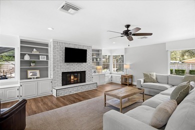 3 bed/2.5 bath home on .35 acres in the highly desirable Kenwood on Fort Walton Beach Golf Course in Florida - for sale on GolfHomes.com, golf home, golf lot