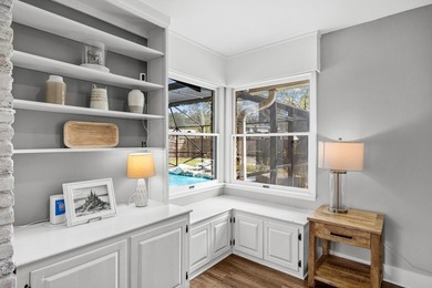 3 bed/2.5 bath home on .35 acres in the highly desirable Kenwood on Fort Walton Beach Golf Course in Florida - for sale on GolfHomes.com, golf home, golf lot