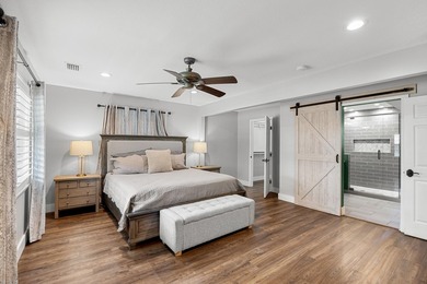 3 bed/2.5 bath home on .35 acres in the highly desirable Kenwood on Fort Walton Beach Golf Course in Florida - for sale on GolfHomes.com, golf home, golf lot