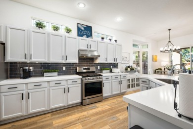 Welcome to this beautifully renovated 2 bedroom, 2 bathroom on Heritage Palms Golf Club in California - for sale on GolfHomes.com, golf home, golf lot