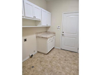 Property Description: This coastal home is conveniently located on Rockport Country Club in Texas - for sale on GolfHomes.com, golf home, golf lot