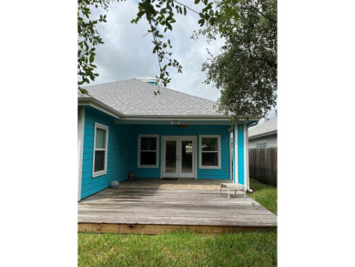 Property Description: This coastal home is conveniently located on Rockport Country Club in Texas - for sale on GolfHomes.com, golf home, golf lot