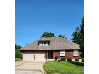 Located in the beautiful Indian Rock Golf Club, this well built on Indian Rock Golf Club in Missouri - for sale on GolfHomes.com, golf home, golf lot