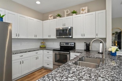 Carefree Living . . . Charming Villa, Low Maintenance, Amenities on Arlington Ridge Golf Club in Florida - for sale on GolfHomes.com, golf home, golf lot