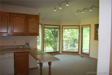 Located in the beautiful Indian Rock Golf Club, this well built on Indian Rock Golf Club in Missouri - for sale on GolfHomes.com, golf home, golf lot
