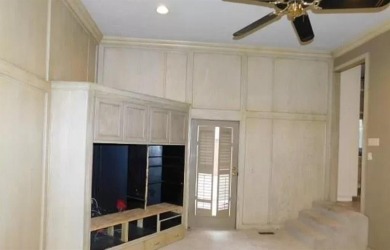 Beautiful Oak Tree Country Club addition, nice view of the Oak on Oak Tree National Golf and Country Club in Oklahoma - for sale on GolfHomes.com, golf home, golf lot