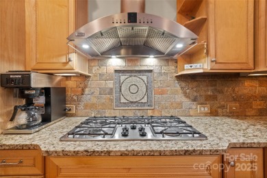 Incredible value *** This spacious 6-bed/3 full bath on Tega Cay Golf Club in South Carolina - for sale on GolfHomes.com, golf home, golf lot
