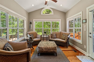 Incredible value *** This spacious 6-bed/3 full bath on Tega Cay Golf Club in South Carolina - for sale on GolfHomes.com, golf home, golf lot