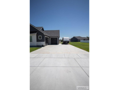Don't miss out on this beautiful, nearly new, 4-bed, 2-bath home on Teton Lakes Golf Courses in Idaho - for sale on GolfHomes.com, golf home, golf lot