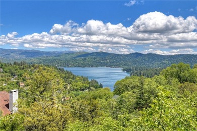 1096 Nadelhorn Drive | Lake Arrowhead

Perched above the trees on Lake Arrowhead Country Club in California - for sale on GolfHomes.com, golf home, golf lot
