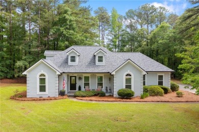 Welcome to this beautifully updated 4 bedroom, 3 bath on Canongate Golf Club in Georgia - for sale on GolfHomes.com, golf home, golf lot