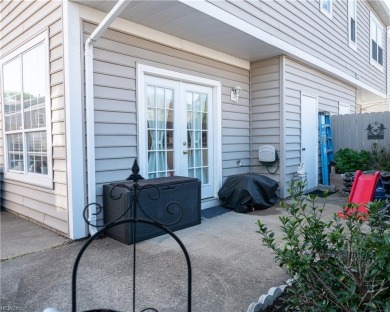 Welcome to this charming 2 bed, 2.5 bath condo with a bonus on Kempsville Greens Municipal Golf Course in Virginia - for sale on GolfHomes.com, golf home, golf lot