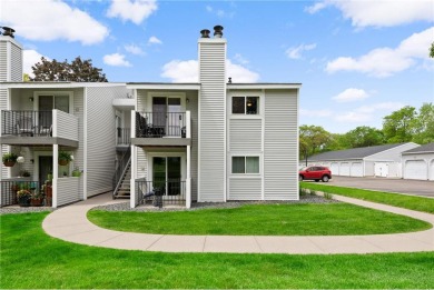 Move in ready top floor 1 bed 1 bath condo with golf course view on University of Minnesota Les Bolstad Golf Course in Minnesota - for sale on GolfHomes.com, golf home, golf lot