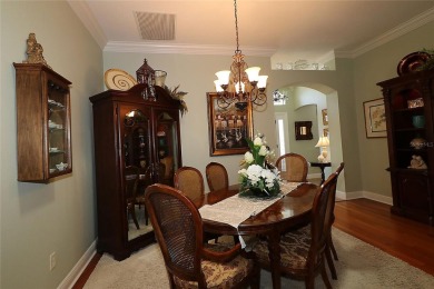 Welcome in to this gorgeous 3/2 Lantana with a golf cart garage on The Links of Spruce Creek in Florida - for sale on GolfHomes.com, golf home, golf lot