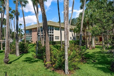 Vero Living at its Best in Vista Gardens! Fully furnished condo on Vero Beach South Golf Course in Florida - for sale on GolfHomes.com, golf home, golf lot