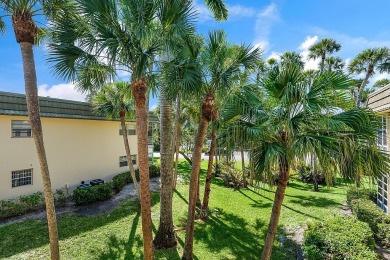 Vero Living at its Best in Vista Gardens! Fully furnished condo on Vero Beach South Golf Course in Florida - for sale on GolfHomes.com, golf home, golf lot