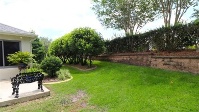 Welcome in to this gorgeous 3/2 Lantana with a golf cart garage on The Links of Spruce Creek in Florida - for sale on GolfHomes.com, golf home, golf lot