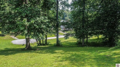 Discover this 1.1-acre surveyed lot ideally situated in the on Mineral Mound Golf Course in Kentucky - for sale on GolfHomes.com, golf home, golf lot