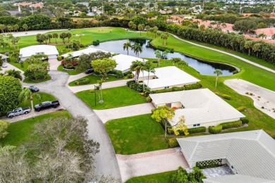 This inviting 3-bedroom, 3 and 1/2 bathroom home  perfect blend on Quail Ridge Golf Course and Country Club in Florida - for sale on GolfHomes.com, golf home, golf lot
