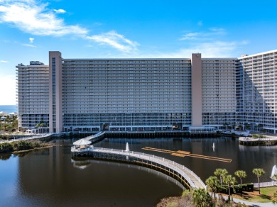 NOW OFFERING a $5,000 buyer credit for rate buy down, closing on Signal Hill Golf Course, Inc. in Florida - for sale on GolfHomes.com, golf home, golf lot