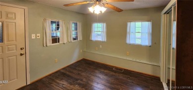 Perfect set up for someone that needs space inside and out with on Sycamore Creek Golf Club in Missouri - for sale on GolfHomes.com, golf home, golf lot