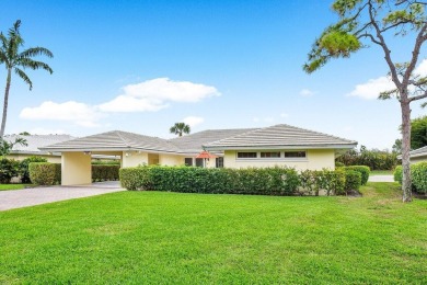 This inviting 3-bedroom, 3 and 1/2 bathroom home  perfect blend on Quail Ridge Golf Course and Country Club in Florida - for sale on GolfHomes.com, golf home, golf lot