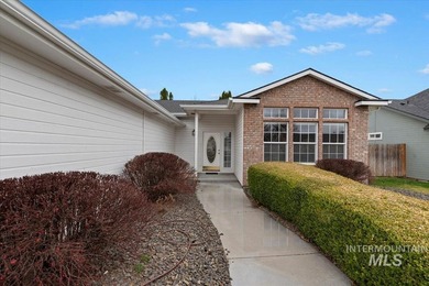 Wonderful home in an established neighborhood that has been very on Lakeview Golf Club in Idaho - for sale on GolfHomes.com, golf home, golf lot