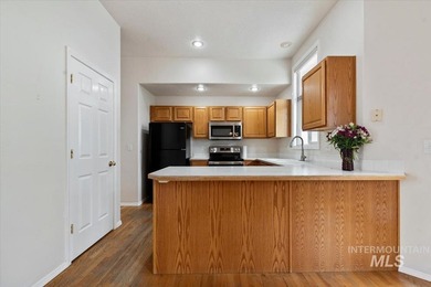 Wonderful home in an established neighborhood that has been very on Lakeview Golf Club in Idaho - for sale on GolfHomes.com, golf home, golf lot