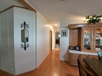 Beautiful 2 Bedroom 2 Bath home with upgraded appliances on Lakes at Leesburg Golf Course in Florida - for sale on GolfHomes.com, golf home, golf lot