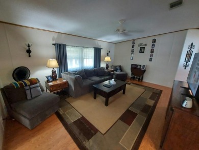 Beautiful 2 Bedroom 2 Bath home with upgraded appliances on Lakes at Leesburg Golf Course in Florida - for sale on GolfHomes.com, golf home, golf lot