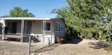 Nicely Updated Open Floor Plan with Lots of Light in the Nice on Prescott Golf and Country Club in Arizona - for sale on GolfHomes.com, golf home, golf lot