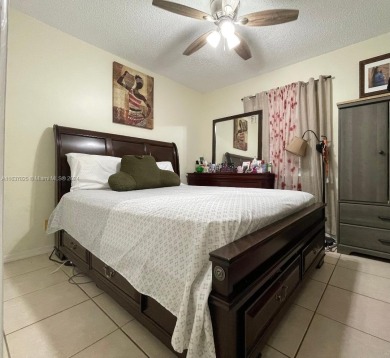 Location!! Location!! Beautiful, Spacious 3/2 town home at on The Carolina Club in Florida - for sale on GolfHomes.com, golf home, golf lot