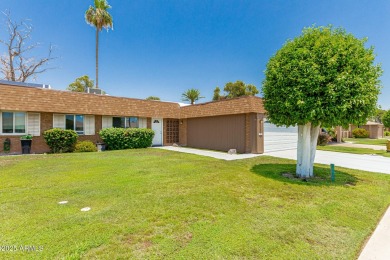 A gorgeous remodeled 3 bed, 2 bath townhouse on a golf course in on Sun City Country Club in Arizona - for sale on GolfHomes.com, golf home, golf lot