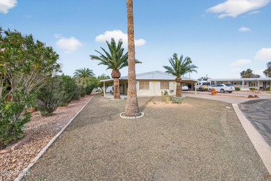 Cul De Sac location! 2 bedroom, 1 3/4 baths with 2 Car covered on Fountain of the Sun Country Club in Arizona - for sale on GolfHomes.com, golf home, golf lot