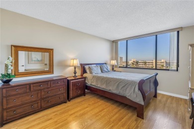 This is a move in ready, fully furnished, 2/2 Condo in the most on Isla Del Sol Yacht and Country Club in Florida - for sale on GolfHomes.com, golf home, golf lot